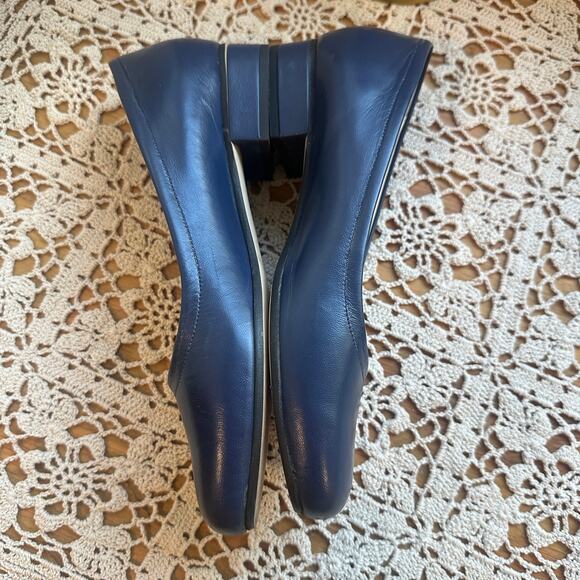 Clizia Sz 37 Marge Low Navy Blue Leather Pumps Heels Shoes Made in Italy Womens - Picture 4 of 9